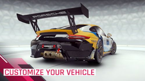 Asphalt 9 Legends compete with others